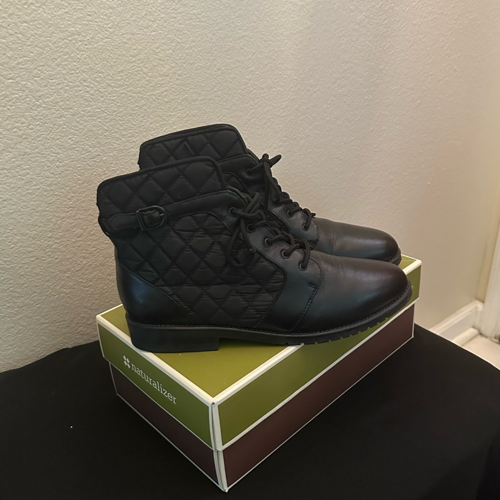 D. Stevens New Women’s Black Quilted Boots